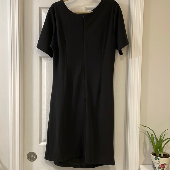 Black Dress Size XL - Picture 4 of 12